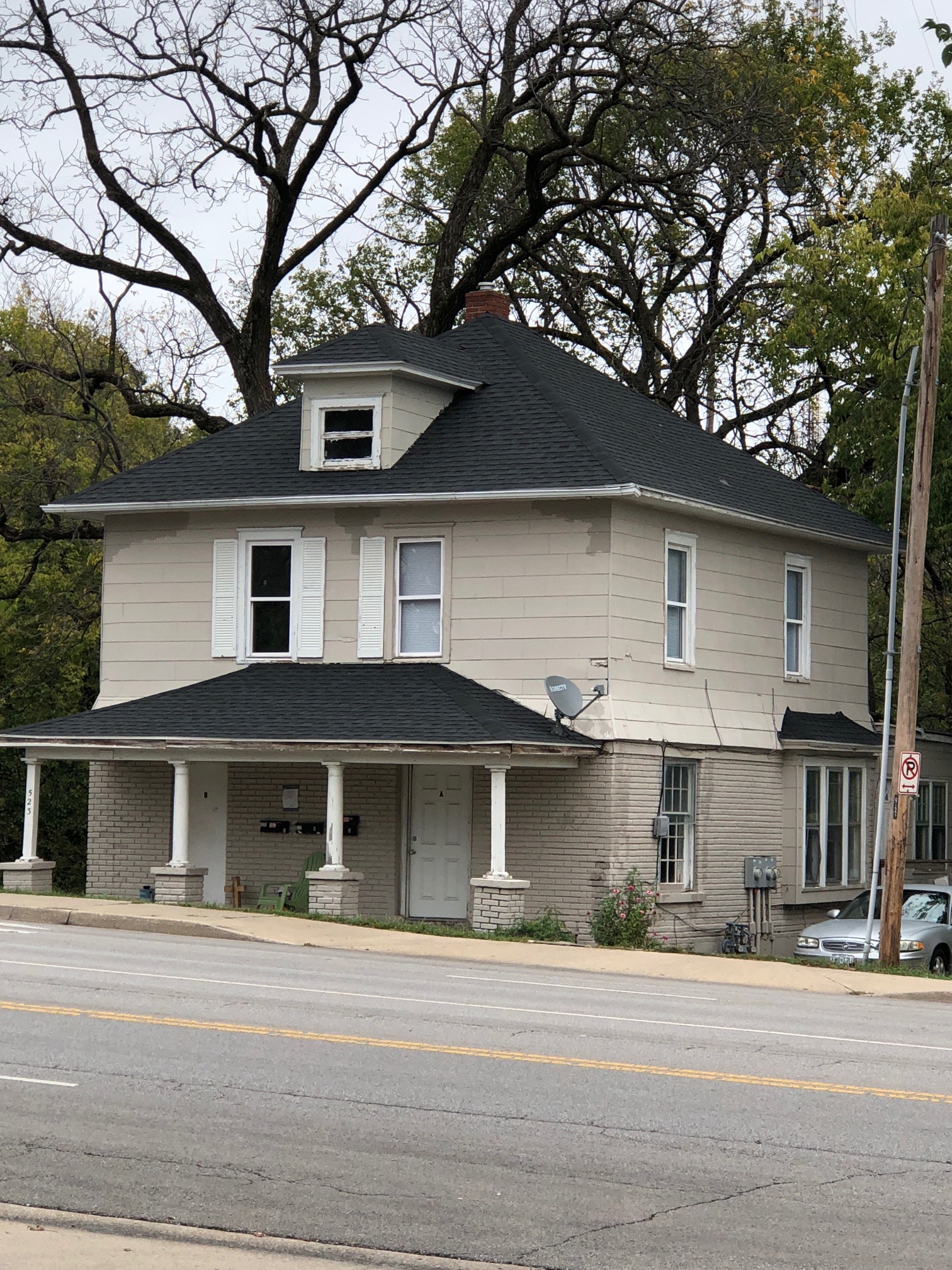523 S Crysler Ave - A